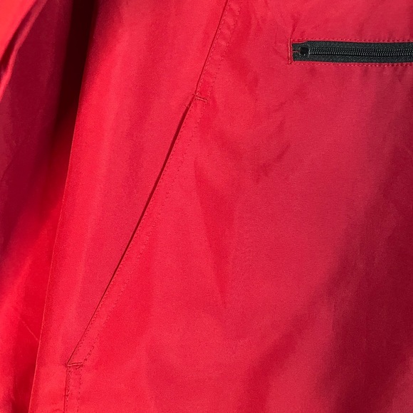 WDW Walt Disney World Unisex Hooded Windbreaker Jacket Red Size XL - Picture 4 of 13